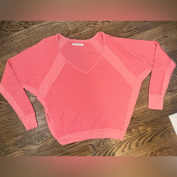 We The Free Woman’s VNeck Shirt - Picture 6 of 7